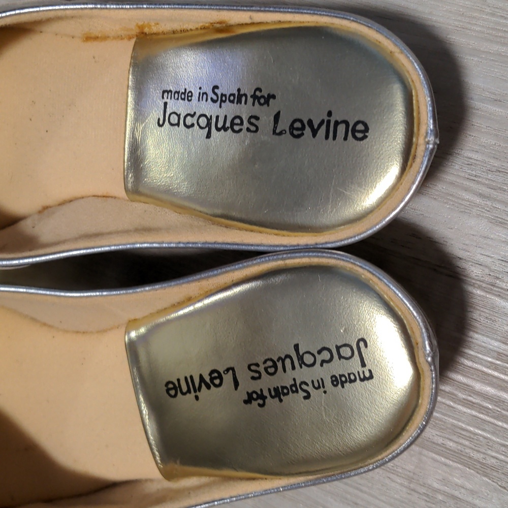 NWOB Jacques Levine dual tone gold silver trim metallic slippers slip ons size 9 - Picture 3 of 9